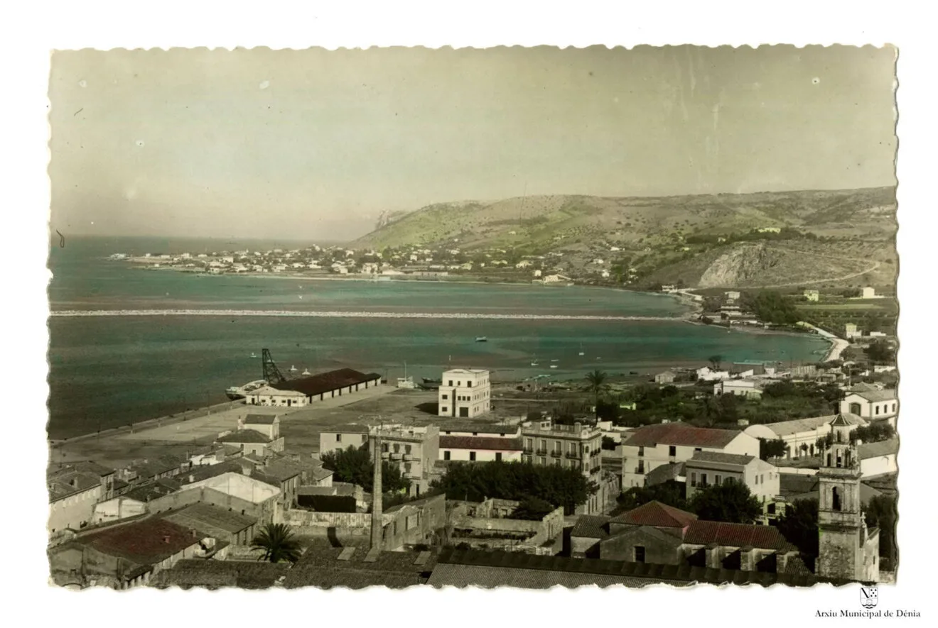Les Rotes desde Dénia en una postal | Arxiu Municipal