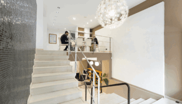 Oficina a doble altura en GV Arquitecnia