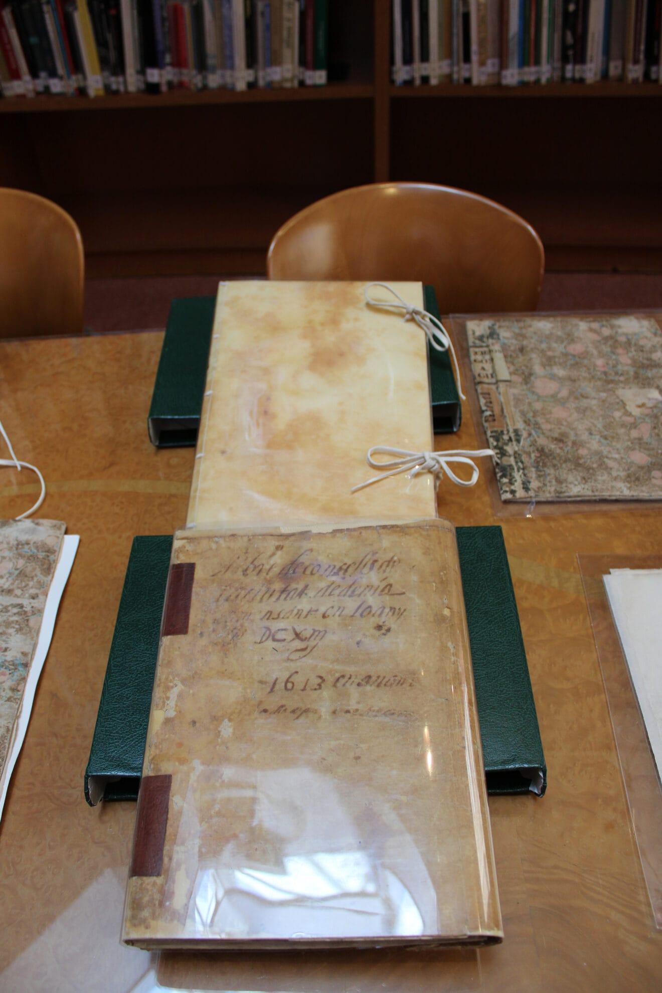 Portada de uno de los libros de actas de Dénia