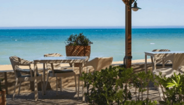 Restaurante Mar en calma en primera línea de playa de Dénia