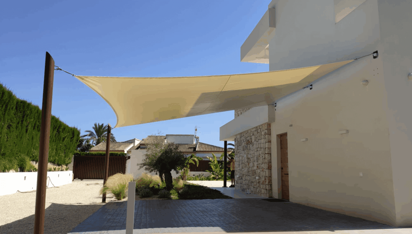 Toldos para tu jardín o terraza descubierta