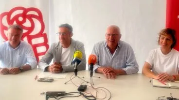 vicent grimalt junto a jose luis lorenz jose chulvi y maria josep ripoll