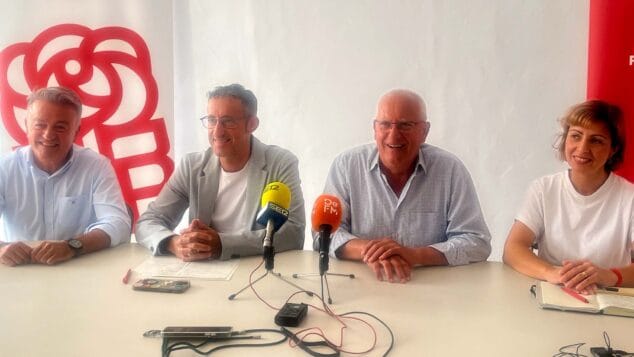 Imagen: Vicent Grimalt, junto a José Luis Lorenz, José Chulvi y Maria Josep Ripoll