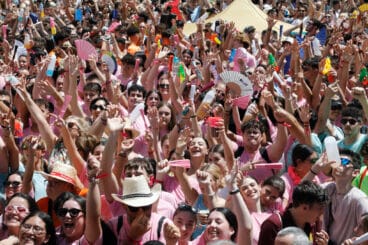 Ambiente en el cohete anunciador de las Fiestas de Dénia 2024 1