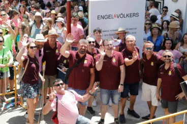 Ambiente en el cohete anunciador de las Fiestas de Dénia 2024 17