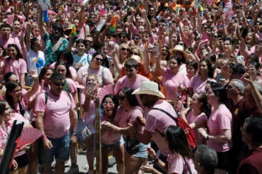 Ambiente en el cohete anunciador de las Fiestas de Dénia 2024 26