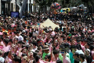 Ambiente en el cohete anunciador de las Fiestas de Dénia 2024 42