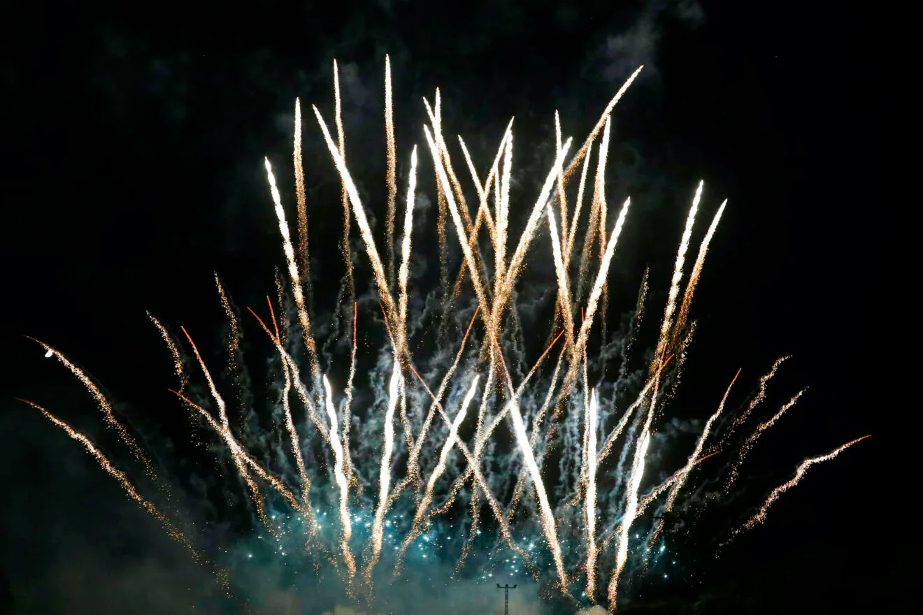 Castillo de fin de fiestas y celebración de la Eurocopa en Dénia 14