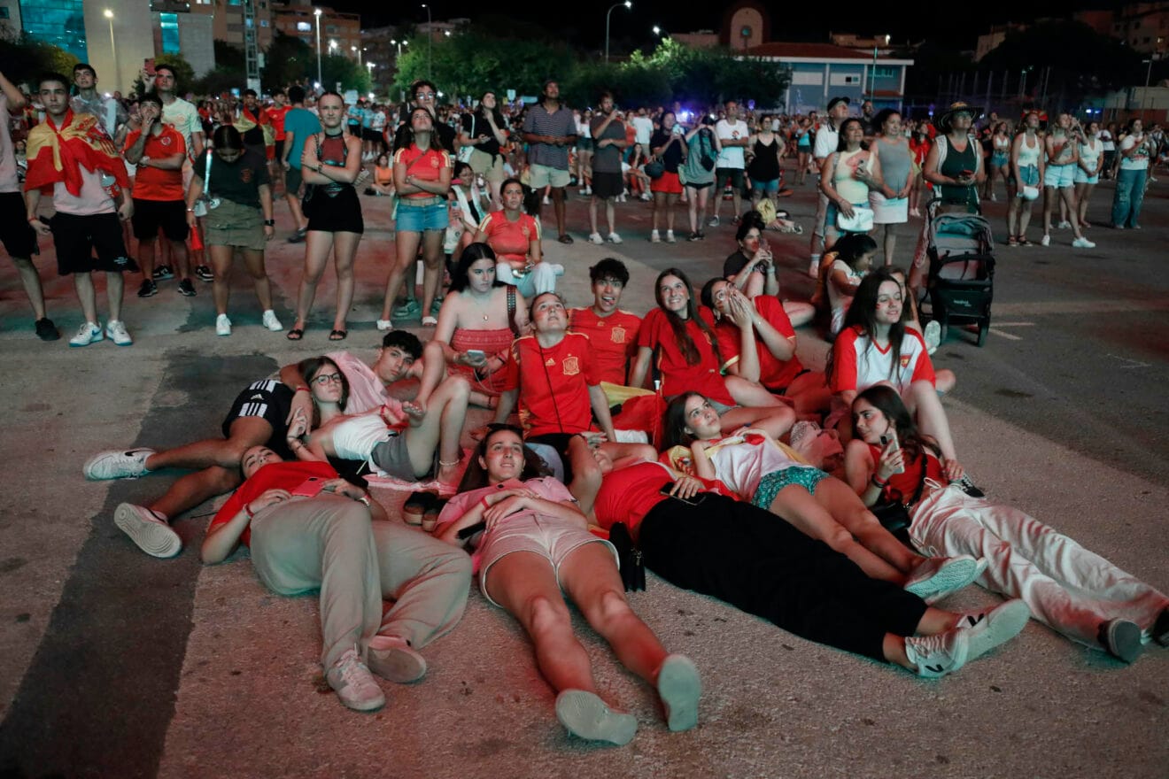Castillo de fin de fiestas y celebración de la Eurocopa en Dénia 4