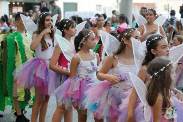 comparsa de la falla les roques 1