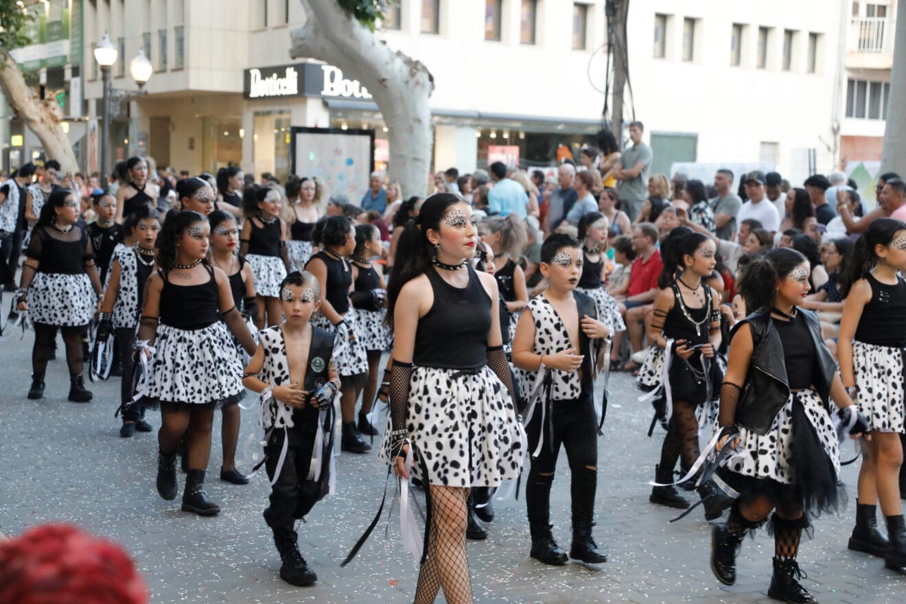 Comparsa infantil de Baix la Mar