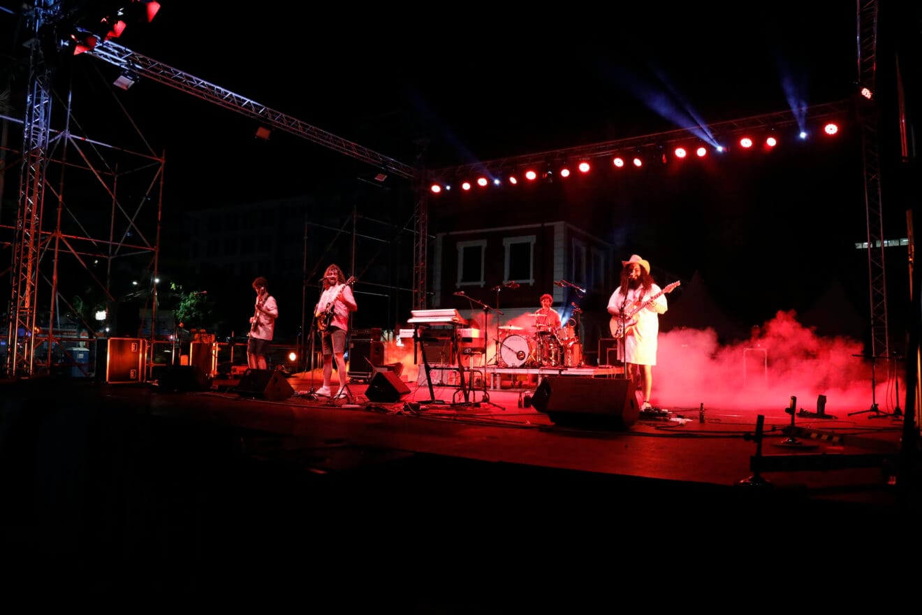 Concierto de Andrea Buenavista y Los Estanques en Dénia 24