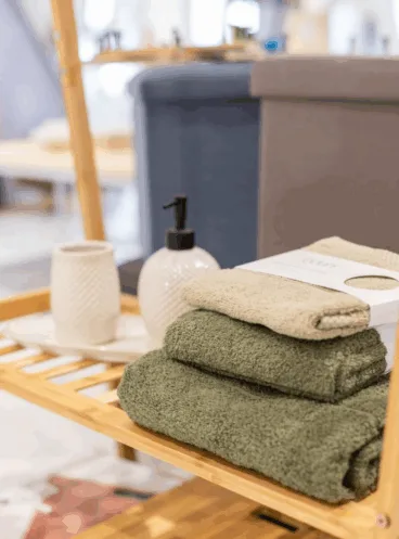 Decora tu baño con recipientes para jabones elegantes