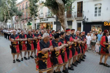 Desfile de Moros y Cristianos en las Fiestas de Dénia 2024 4