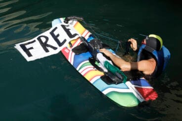 El Handala llega al puerto de Dénia 01