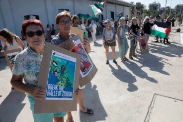 El Handala llega al puerto de Dénia 04