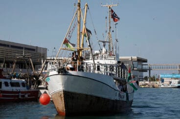 El Handala llega al puerto de Dénia 09