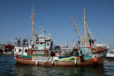 El Handala llega al puerto de Dénia 14