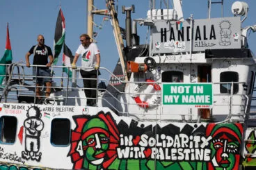 El Handala llega al puerto de Dénia 16