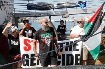 El Handala llega al puerto de Dénia 26