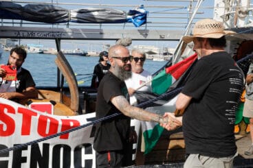 El Handala llega al puerto de Dénia 27