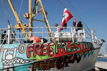 El Handala llega al puerto de Dénia 32