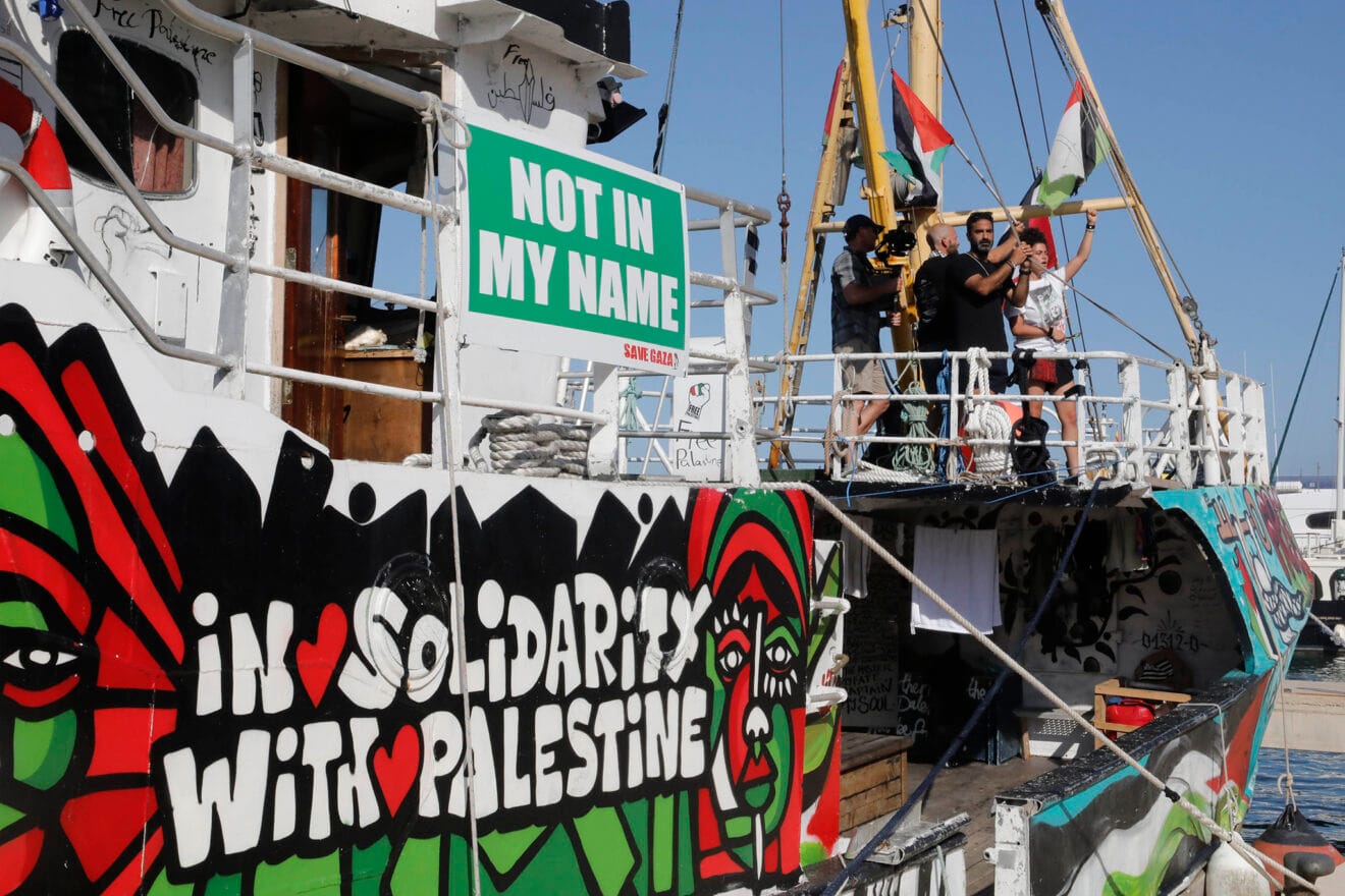 El Handala llega al puerto de Dénia 36