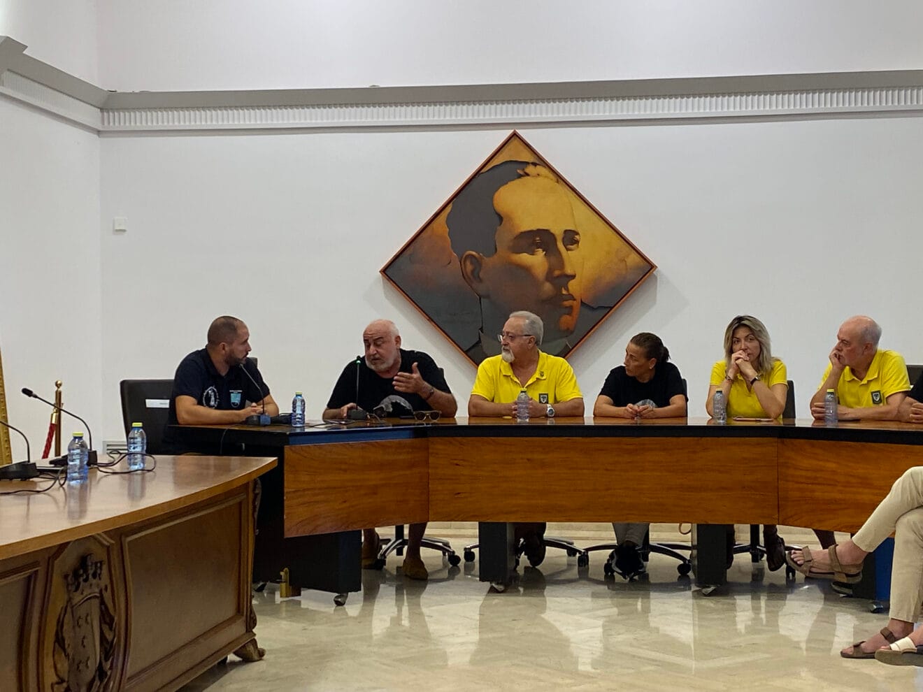 Juan Marco expresando su queja