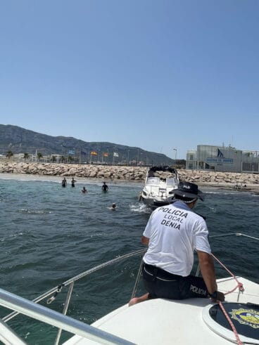 Policía Local de Dénia en el rescate. Policía Local.