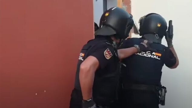 policia nacional en la detencion jpg dest