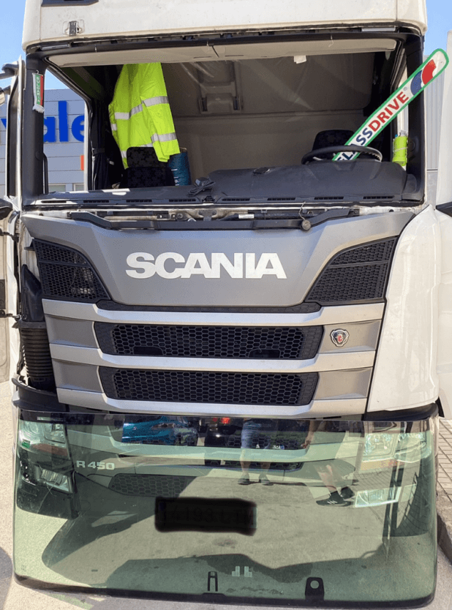 reparacion de lunas y pulido de faros servicios esenciales para la seguridad y el rendimiento de tu vehiculo