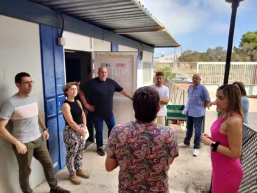 Representantes políticos atienden las reclamaciones del Raquel Payà