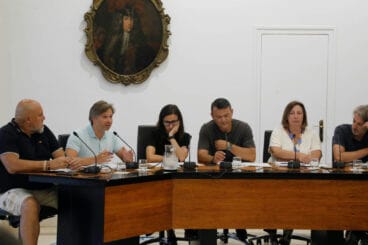 Barona, del PP, durante su turno