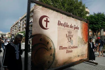 Desfile de gala de los Moros y Cristianos de Dénia 2024 1