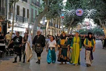 Desfile de Moros y Cristianos previo a la recepción cristiana de Dénia 3