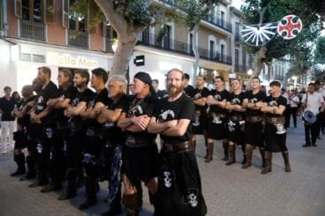 Desfile de Moros y Cristianos previo a la recepción cristiana de Dénia 5