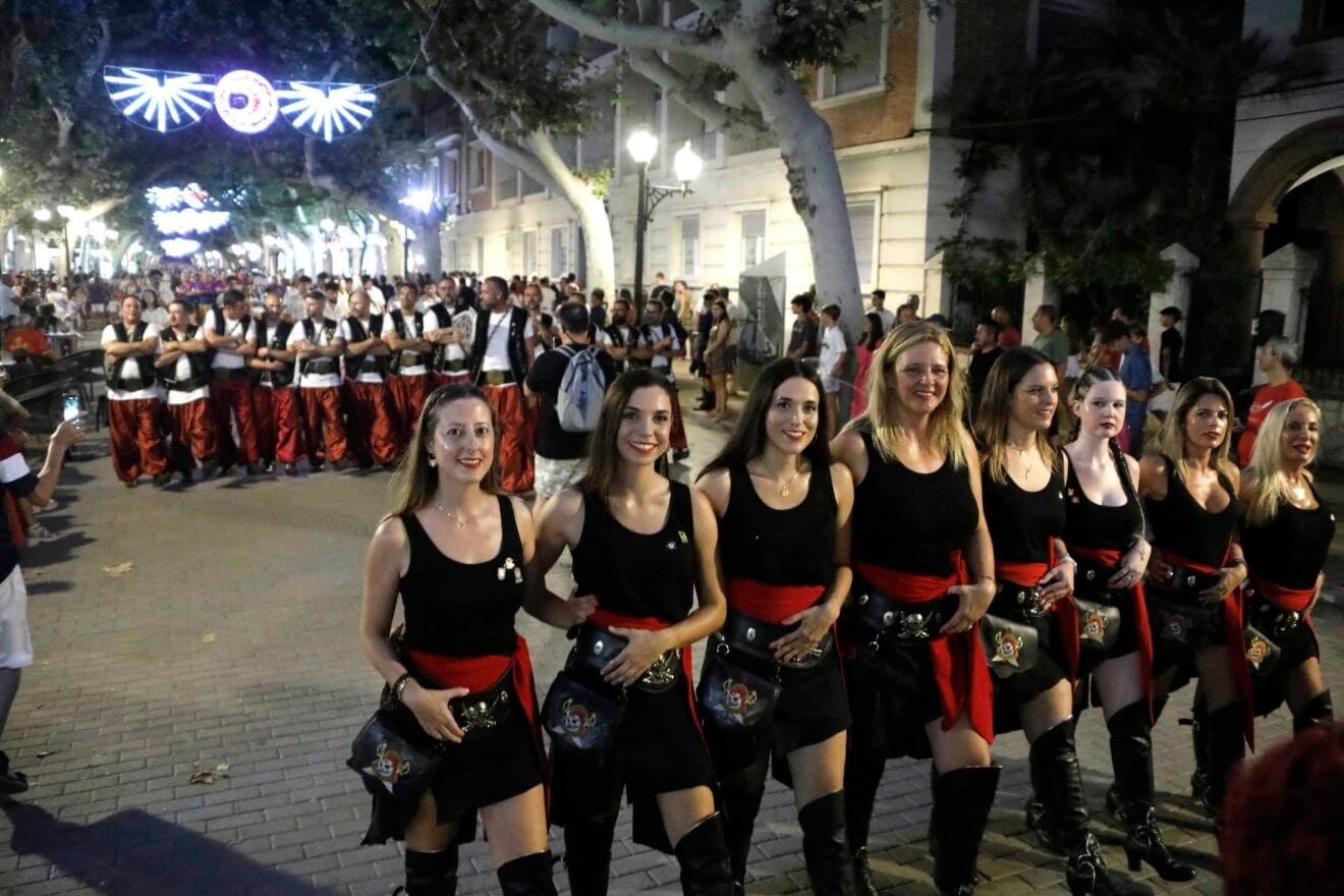 Desfile de Moros y Cristianos previo a la recepción cristiana de Dénia 50