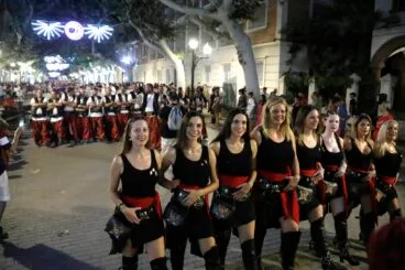 Desfile de Moros y Cristianos previo a la recepción cristiana de Dénia 50