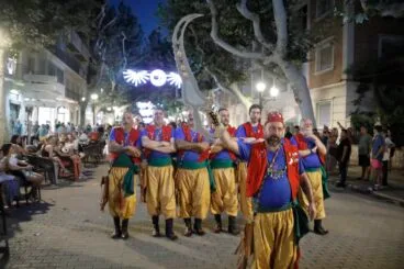 Desfile de Moros y Cristianos previo a la recepción cristiana de Dénia 53