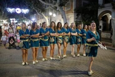 Desfile de Moros y Cristianos previo a la recepción cristiana de Dénia 55