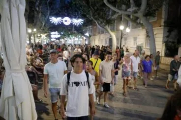 Desfile de Moros y Cristianos previo a la recepción cristiana de Dénia 58