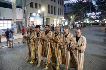 Desfile de Moros y Cristianos previo a la recepción mora de Dénia 17