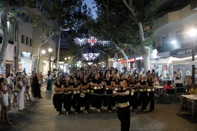 desfile de moros y cristianos previo a la recepcion mora de denia 19