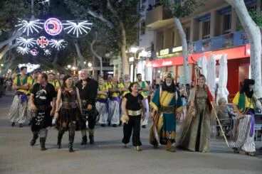 Desfile de Moros y Cristianos previo a la recepción mora de Dénia 3