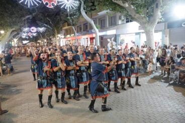 Desfile de Moros y Cristianos previo a la recepción mora de Dénia 47