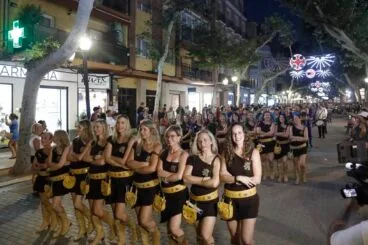 Desfile de Moros y Cristianos previo a la recepción mora de Dénia 54