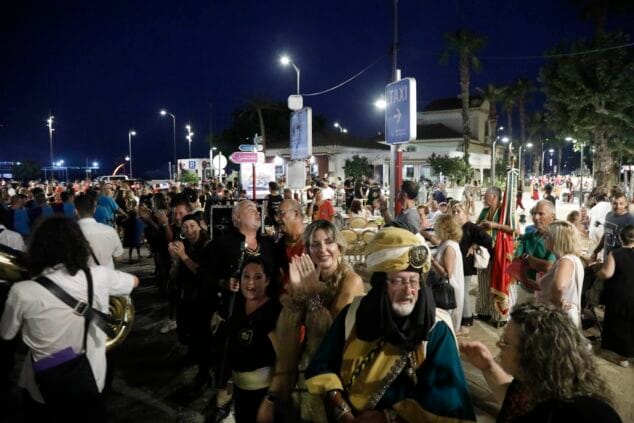 desfile de moros y cristianos previo a la recepcion mora de denia 56