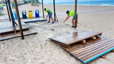 Destrozos y mantenimiento de las playas de Dénia tras el temporal 7