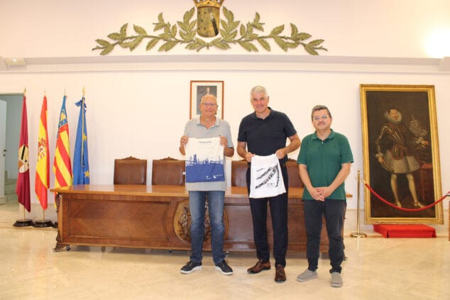 Imagen: El representante de la ciudad suiza de Friburgo visita Dénia