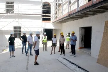 Visita para comprobar el estado de las obras